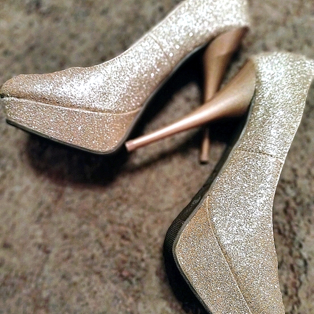 Gold Glitter SM New York High Heels platform toe